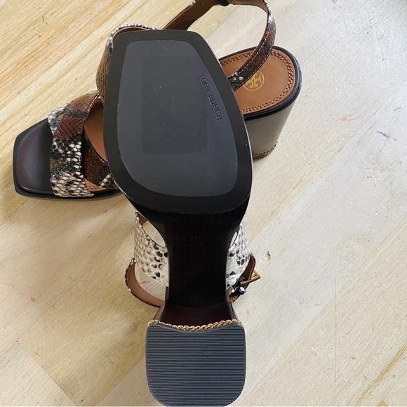 Tory Burch Slingback snakeskin embossed leather sandal - Picture 8 of 10